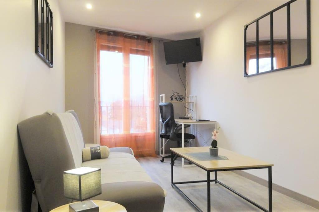 Appartamento Le Belvedere Dernier Etage Avec Terrasse Wifi Fibre Tarbes Esterno foto