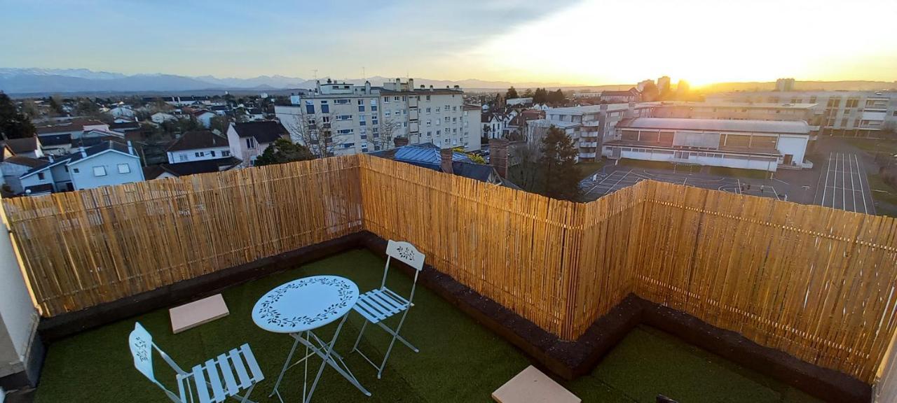 Appartamento Le Belvedere Dernier Etage Avec Terrasse Wifi Fibre Tarbes Esterno foto