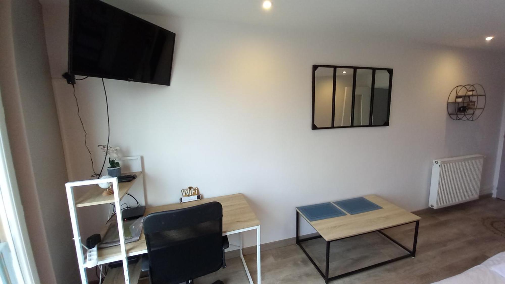 Appartamento Le Belvedere Dernier Etage Avec Terrasse Wifi Fibre Tarbes Esterno foto